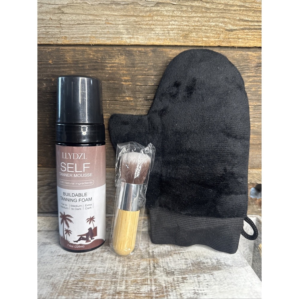 Llydzl Self Tanner Mousse w Mitt & Face Brush | MSRP = $27